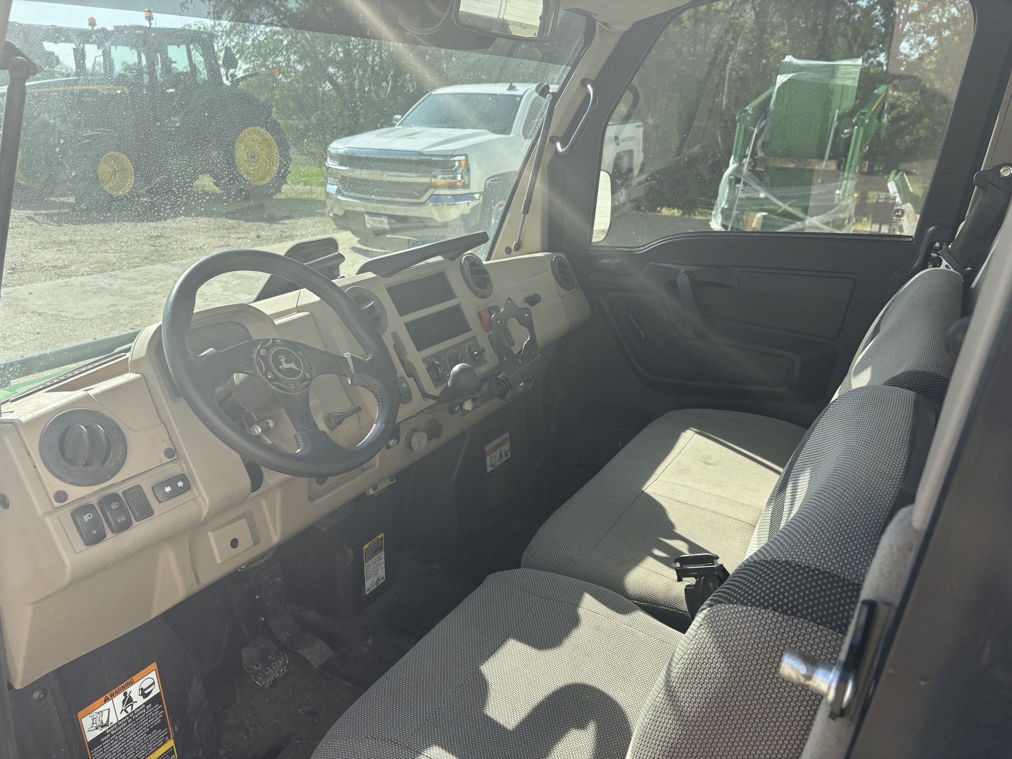  2024 John Deere XUV 835R at Heritage Tractor in Kewanee, IL