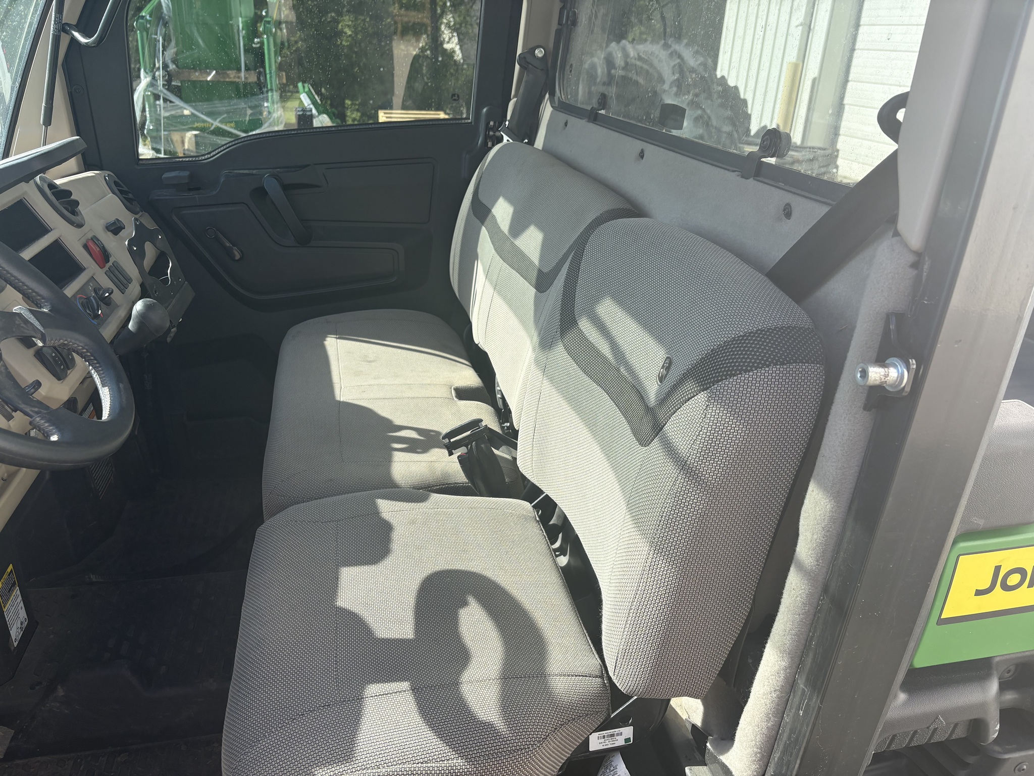  2024 John Deere XUV 835R at Heritage Tractor in Kewanee, IL