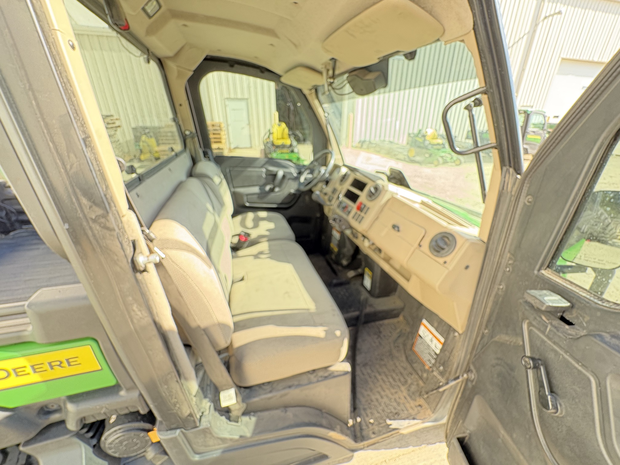  2024 John Deere XUV 835R at Heritage Tractor in Kewanee, IL