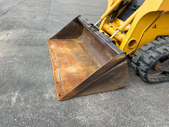 2007 John-Deere CT322