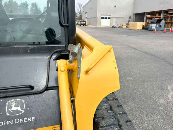 2007 John-Deere CT322