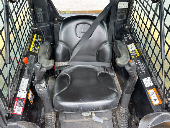 2007 John-Deere CT322