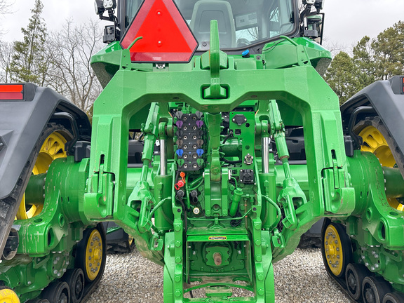 2025 John-Deere 8RX 410