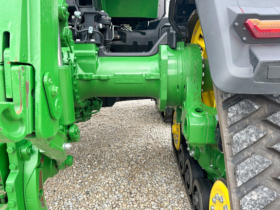 2025 John-Deere 8RX 410