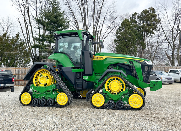 2025 John-Deere 8RX 410