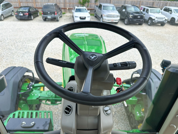 2025 John-Deere 8RX 410