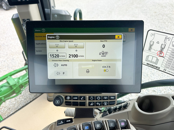 2025 John-Deere 8RX 410