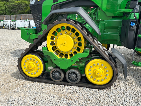 2025 John-Deere 8RX 410