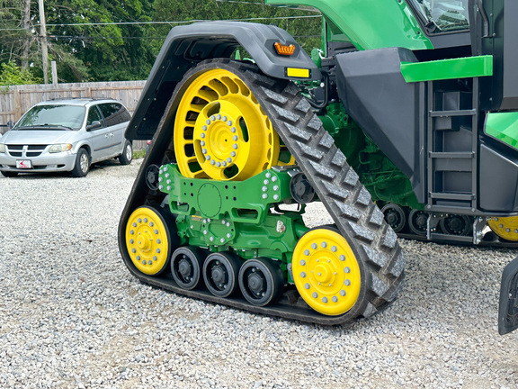 2025 John-Deere 8RX 410