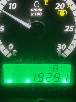 2016 John Deere 5075E Photo 4