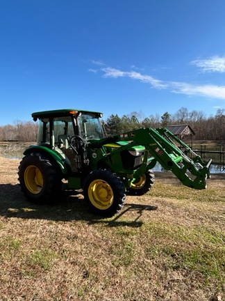 2016 John Deere 5075E Photo 1