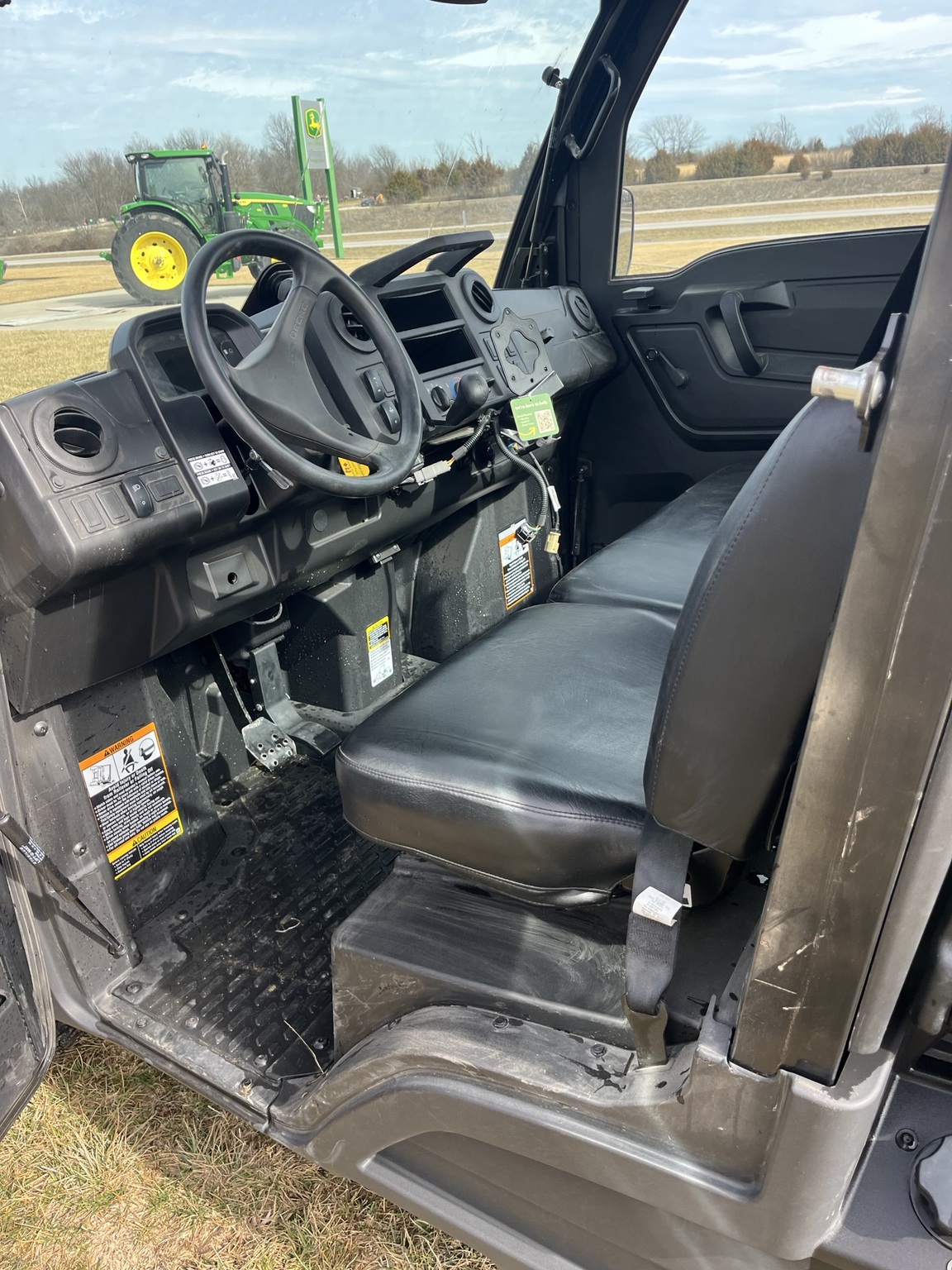  2023 John Deere XUV 835M at Heritage Tractor in Adrian, MO