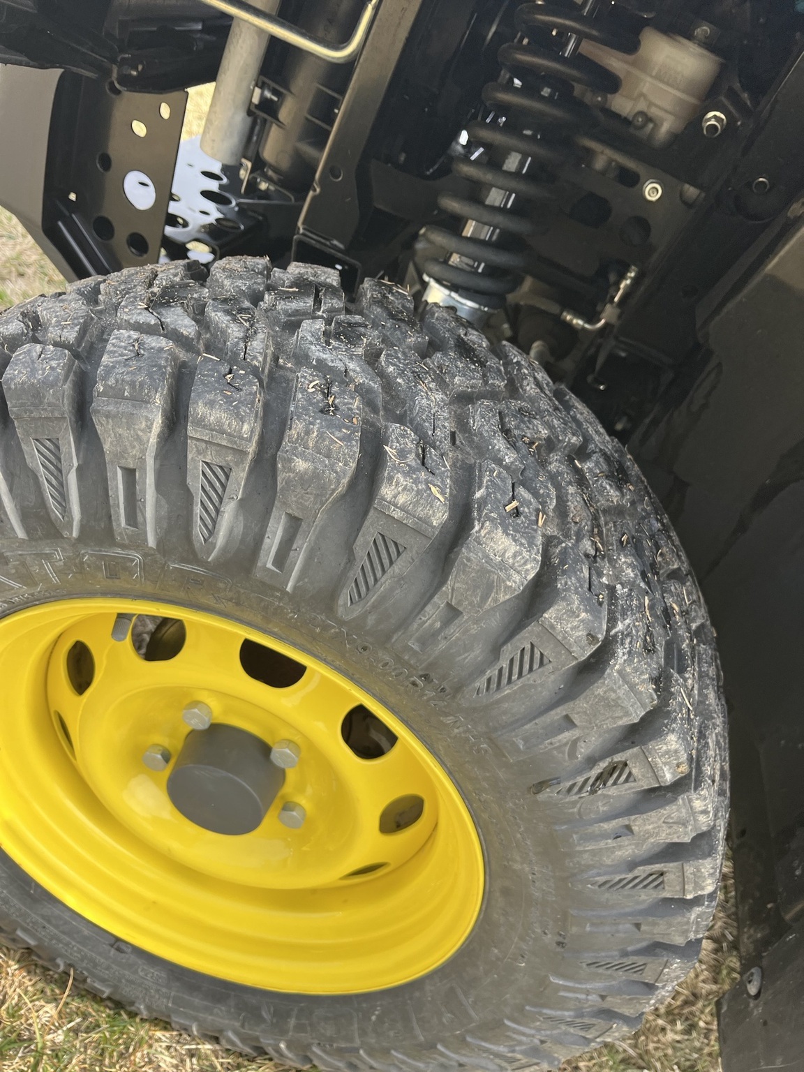  2023 John Deere XUV 835M at Heritage Tractor in Adrian, MO