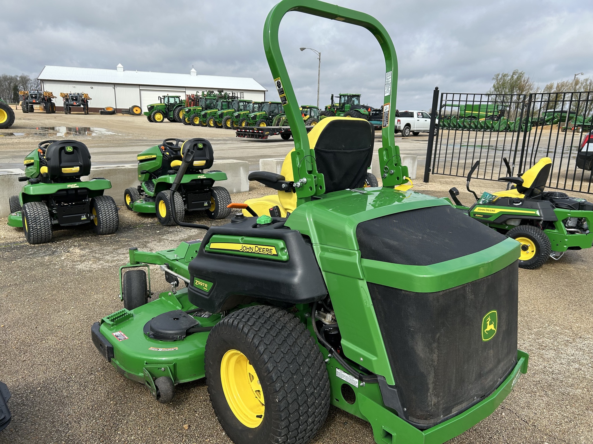  2025 John Deere Z997R at Heritage Tractor in Dixon, IL