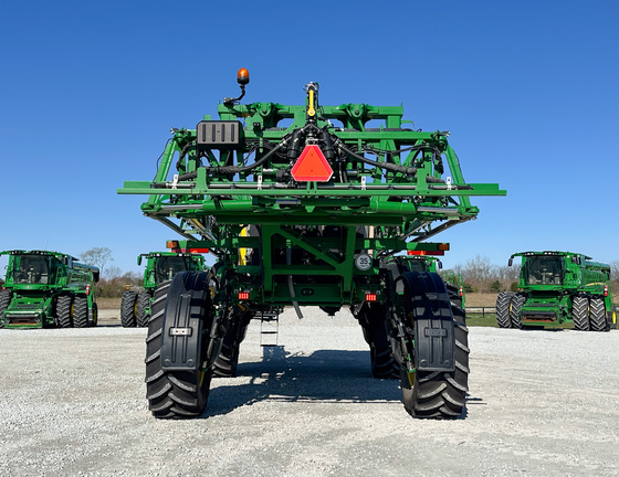 2020 John-Deere R4038