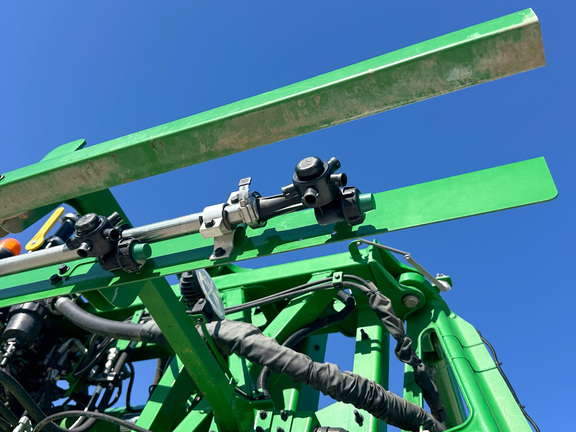 2020 John-Deere R4038