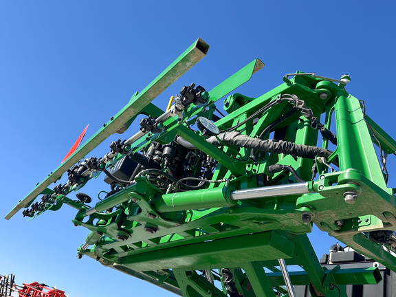 2020 John-Deere R4038