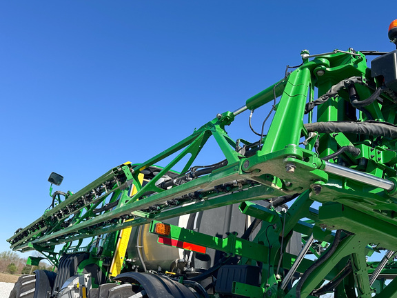 2020 John-Deere R4038