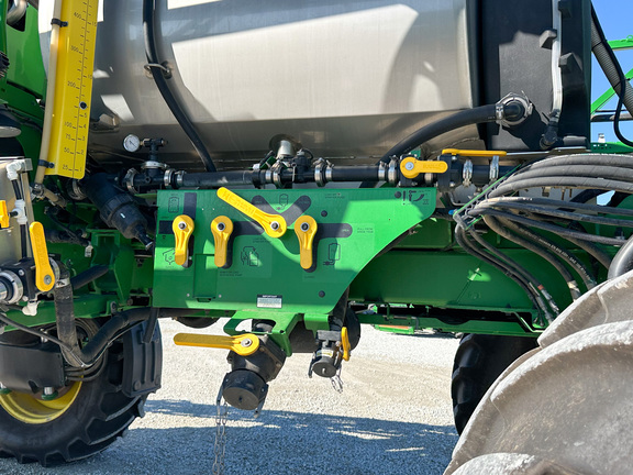 2020 John-Deere R4038