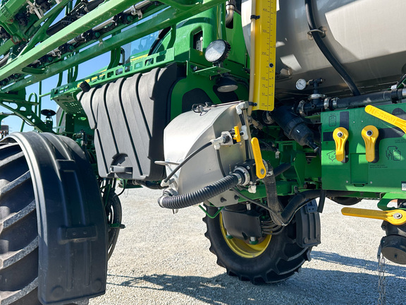 2020 John-Deere R4038