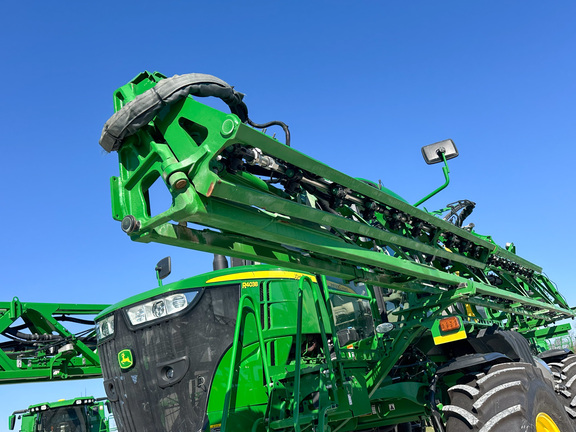 2020 John-Deere R4038
