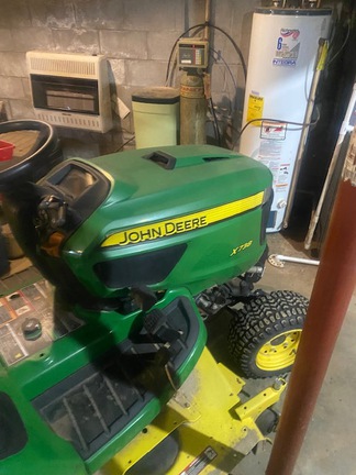 Photo of 2017 John Deere X738