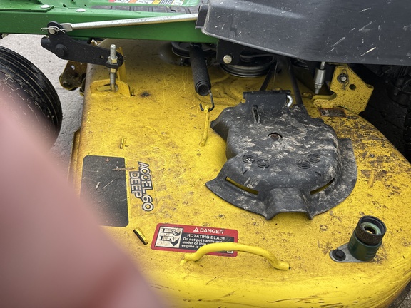 Used 2021 John Deere Z530M Zero Turn Mowers at Koenig Equipment in Urbana, OH - Photo11