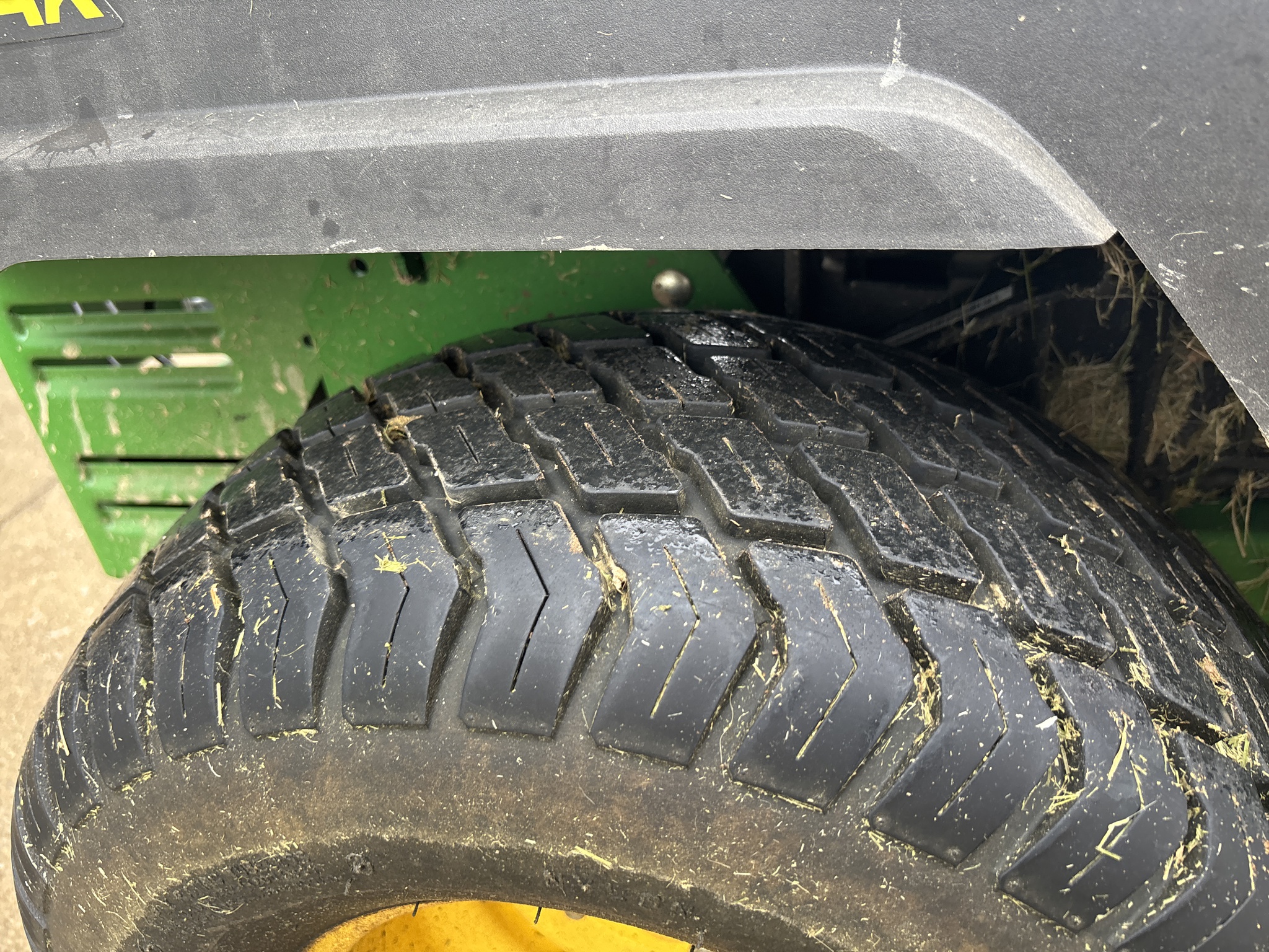 Used 2021 John Deere Z530M Zero Turn Mowers at Koenig Equipment in Urbana, OH - PhotoXL12