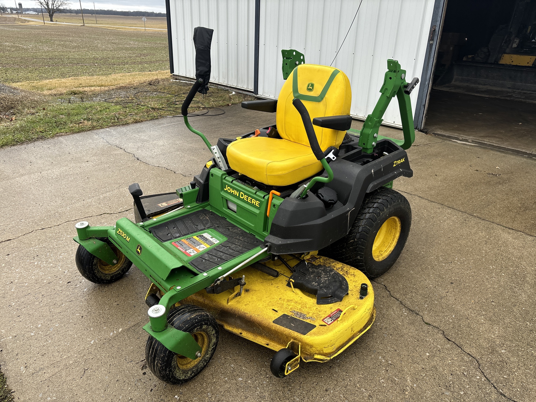 Used 2021 John Deere Z530M Zero Turn Mowers at Koenig Equipment in Urbana, OH - PhotoXL4