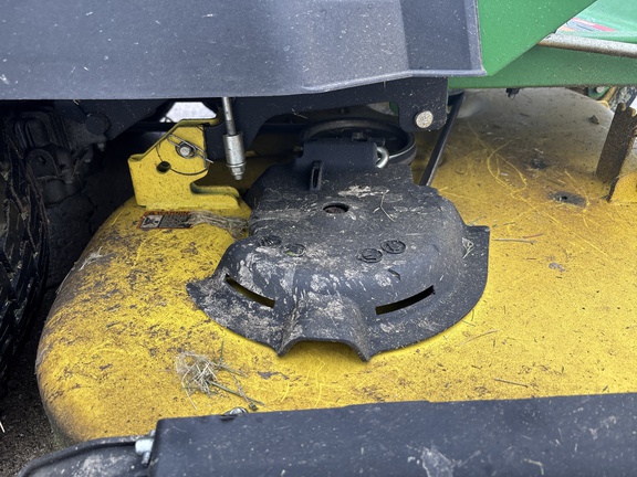 Used 2021 John Deere Z530M Zero Turn Mowers at Koenig Equipment in Urbana, OH - Photo9