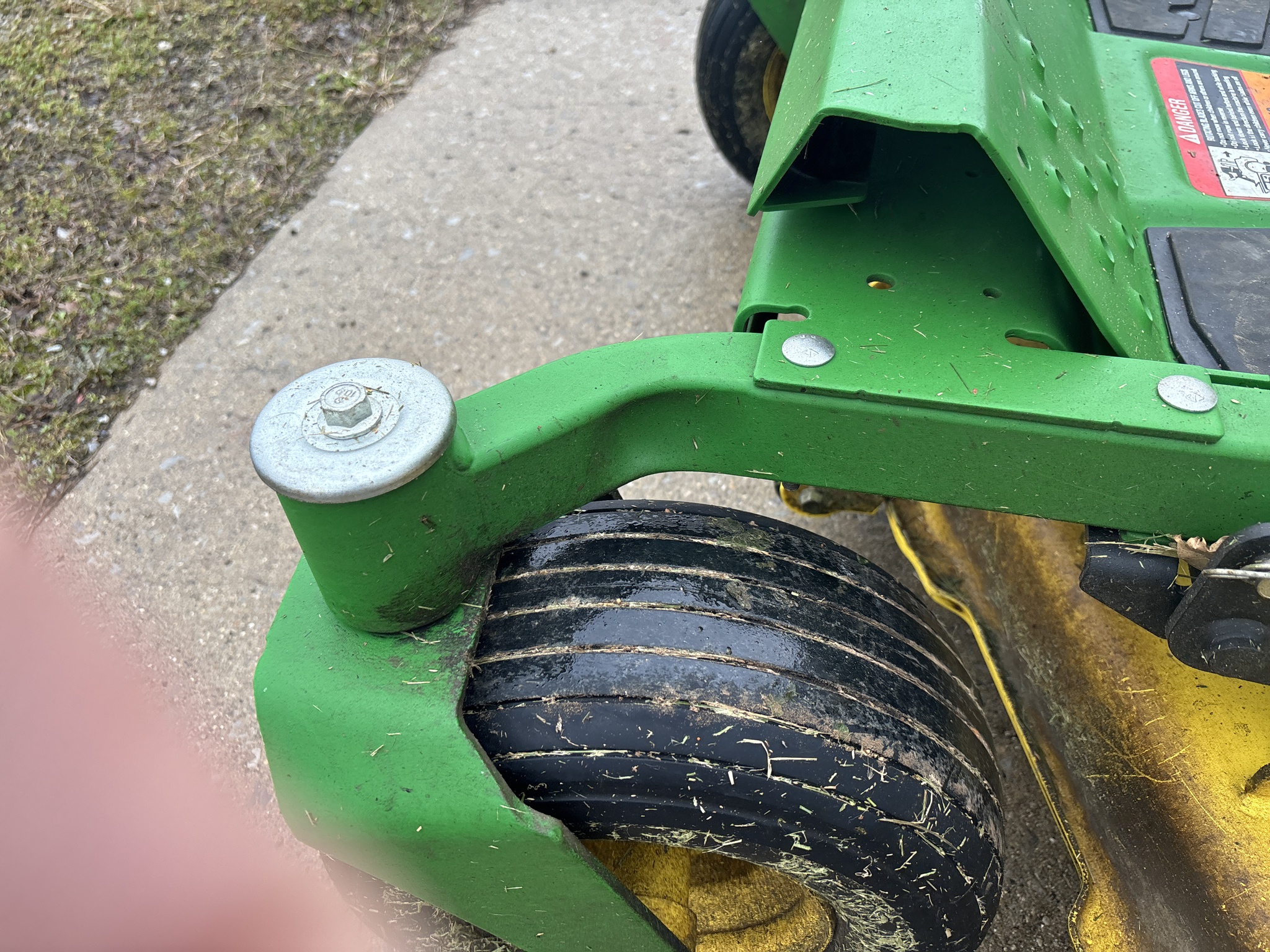 Used 2021 John Deere Z530M Zero Turn Mowers at Koenig Equipment in Urbana, OH - PhotoXL15