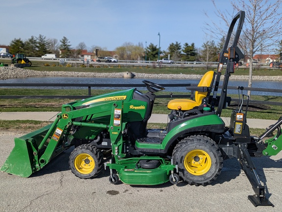 2017 John-Deere 1025R