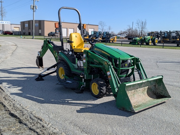 2017 John-Deere 1025R