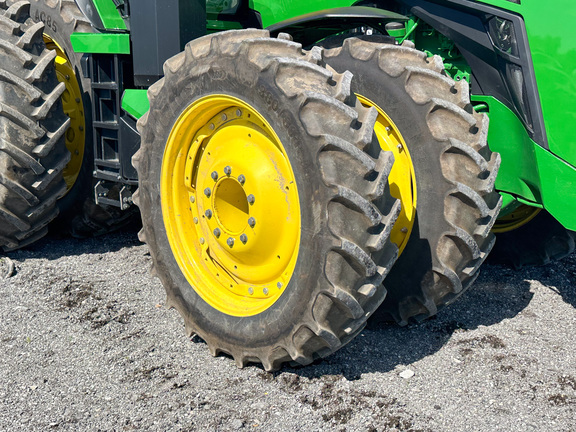 2022 John-Deere 8R 310