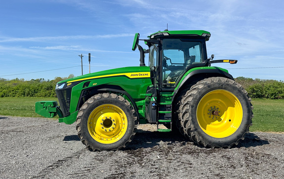2022 John-Deere 8R 310