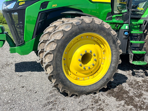 2022 John-Deere 8R 310