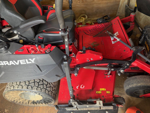 2021 Gravely Pro-Turn 460