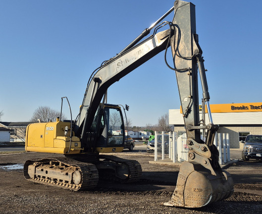 Photo of a 2008 John Deere 160D LC