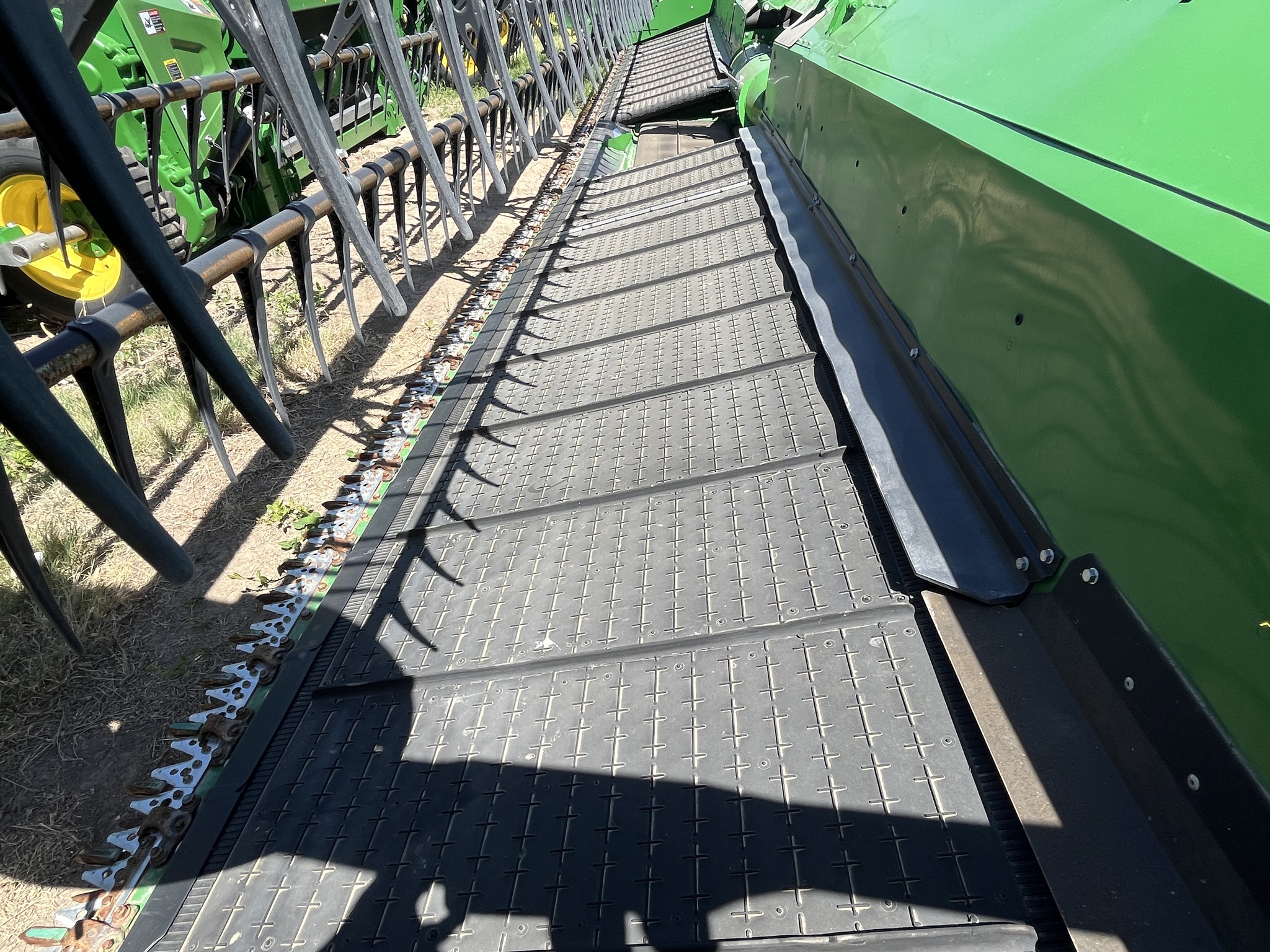 2024 John Deere HD35R Image 6