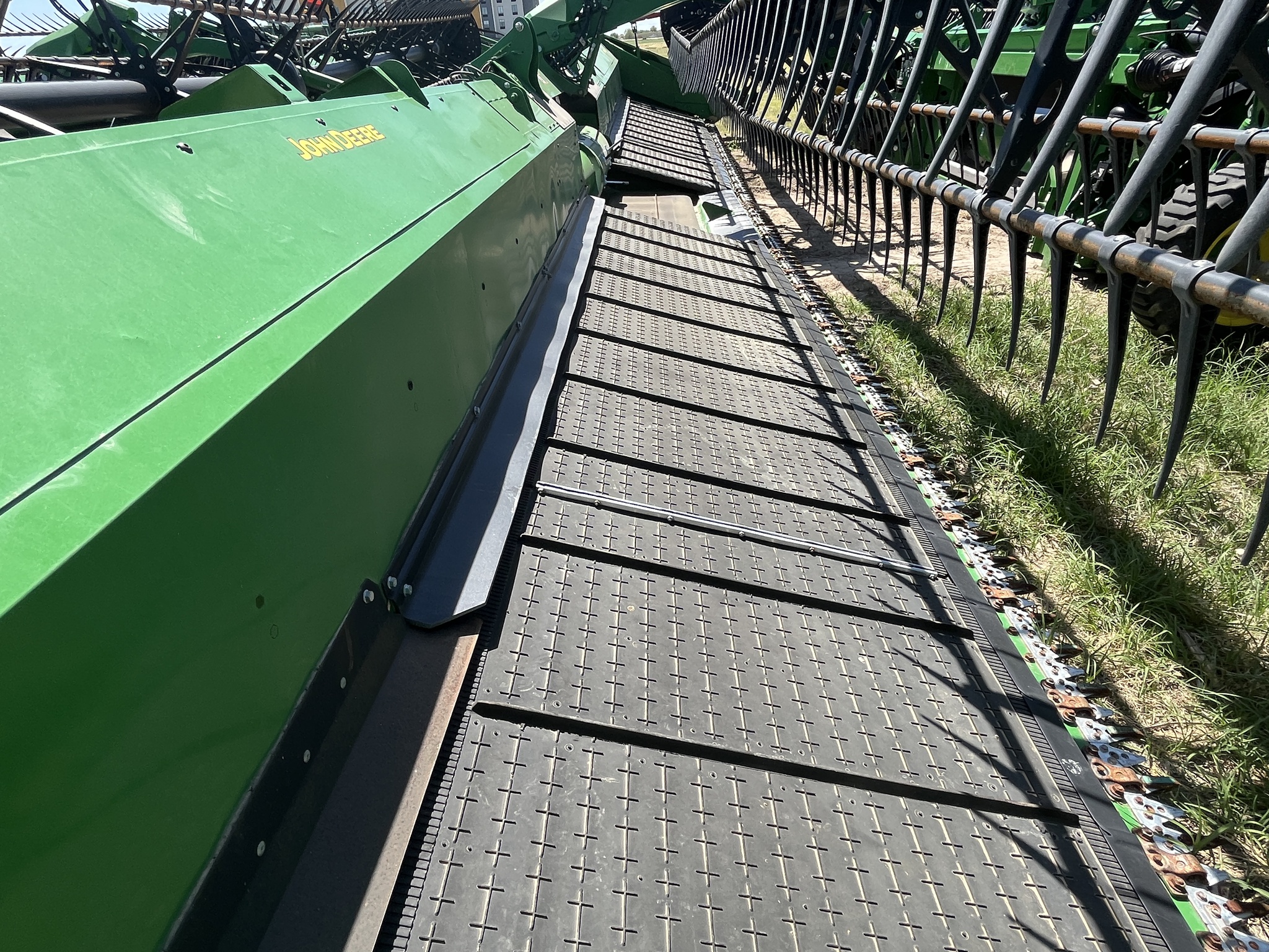 2024 John Deere HD35R Image 7