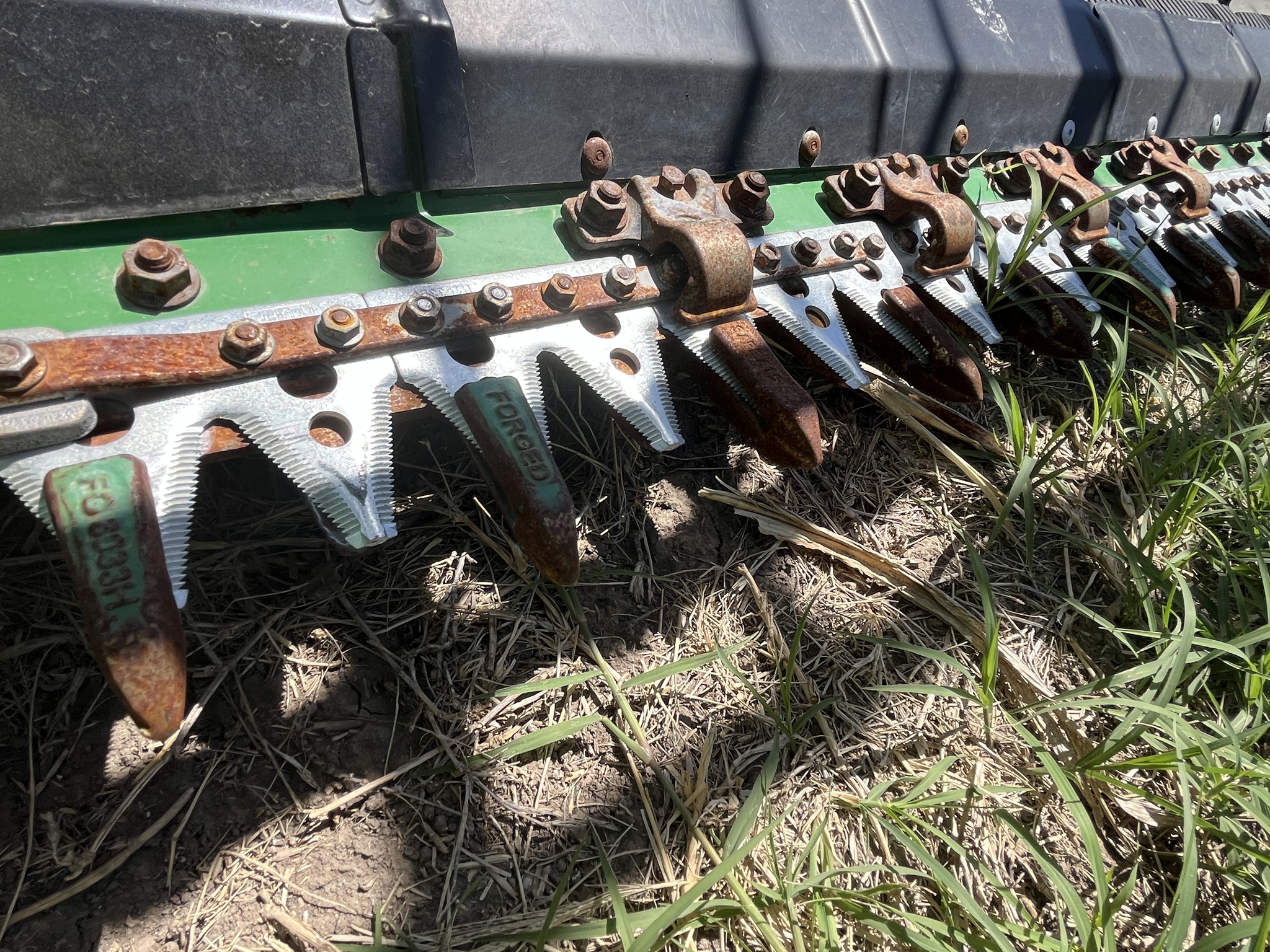 2024 John Deere HD35R Image 8