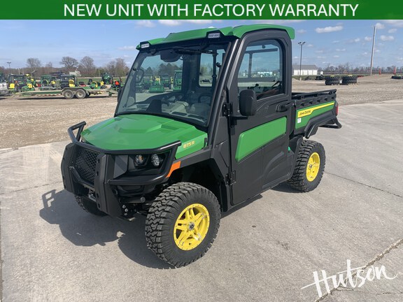 Photo of 2025 John Deere XUV 875R Signature Edition