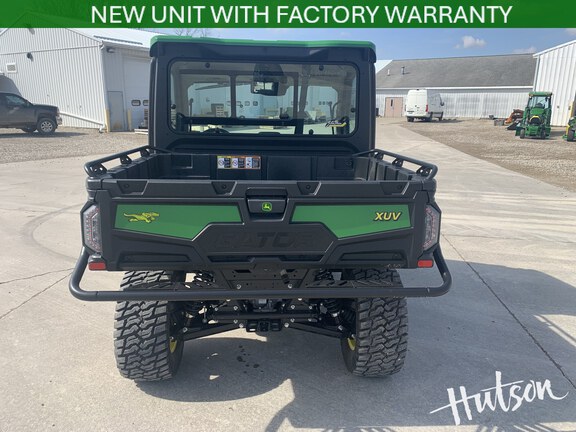 Photo of 2025 John Deere XUV 875R Signature Edition