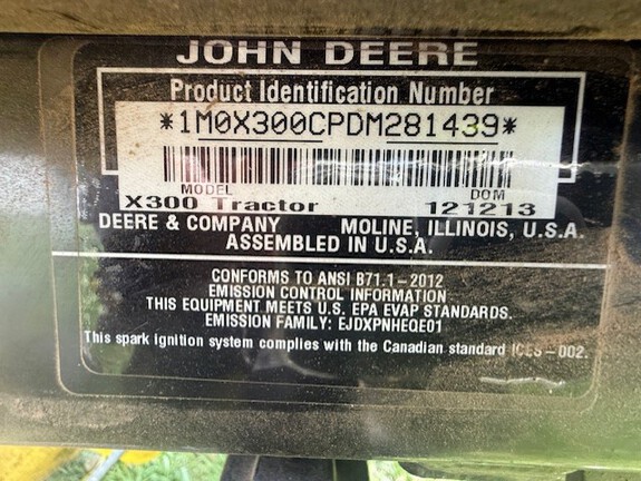Photo of 2014 John Deere X300