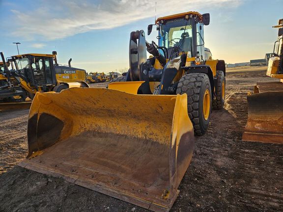 Photo of a 2025 John Deere 644P