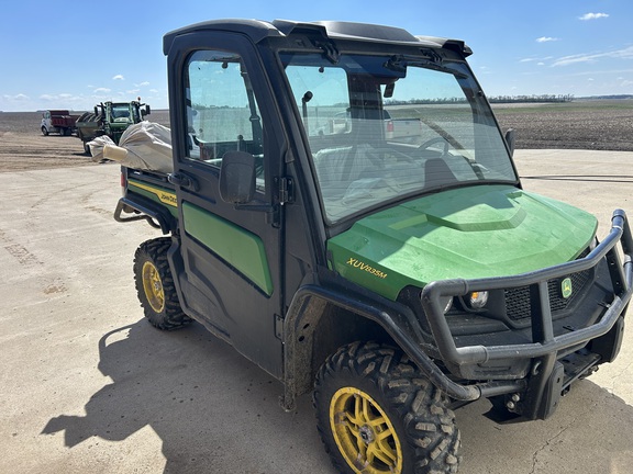  John Deere XUV 835M