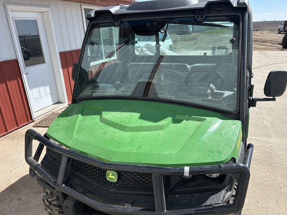 2023 John Deere XUV 835M - Photo14