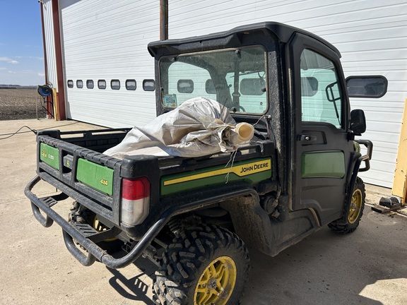 2023 John Deere XUV 835M - Photo8