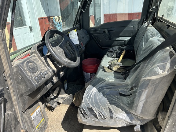 2023 John Deere XUV 835M - Photo5