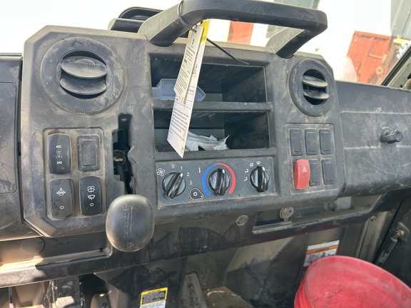 2023 John Deere XUV 835M - Photo4